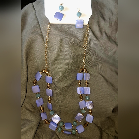 unbranded Jewelry - Periwinkle Blue Glass Bead and Gold Tone Metal Necklace and Earring Set